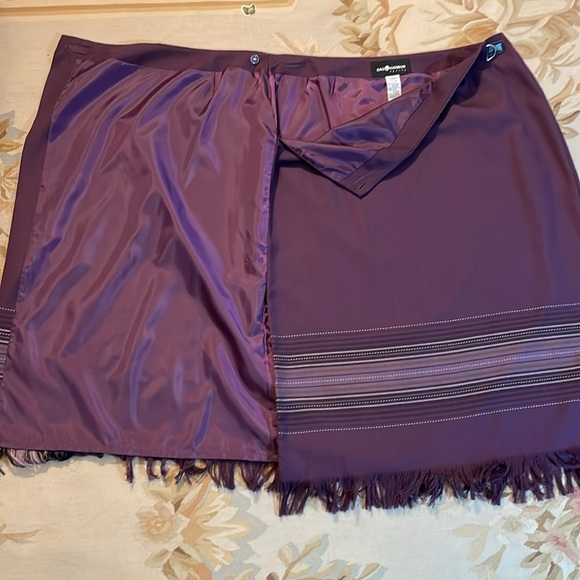 Sag Harbor petite faux wrap skirt in plum 16P - Picture 7 of 8